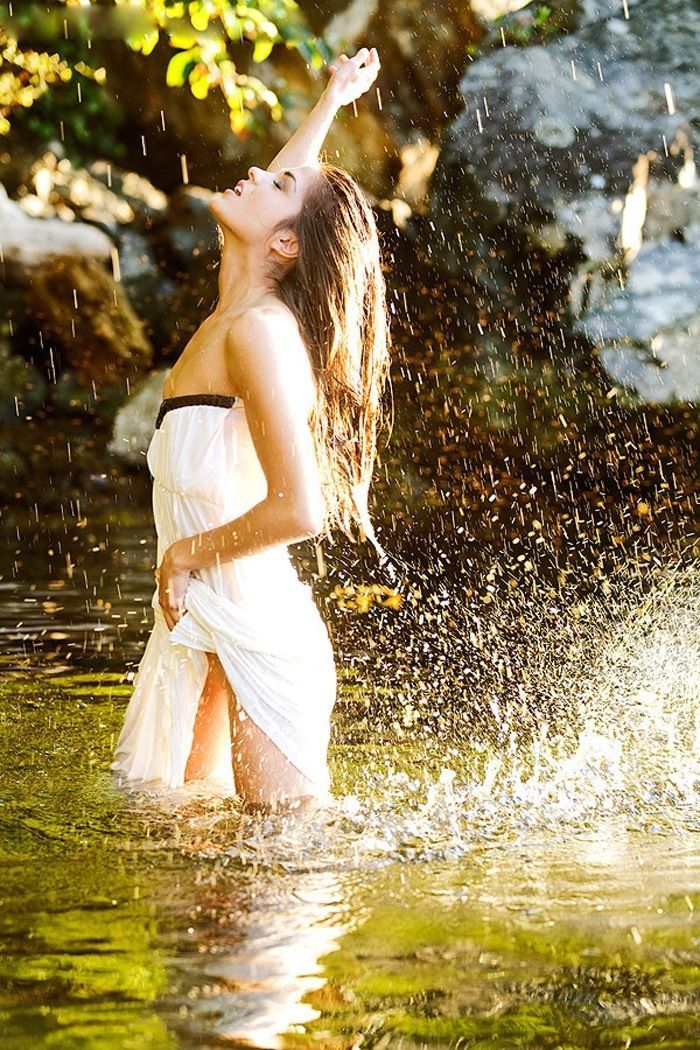 Marie Avgeropoulos in Lviv