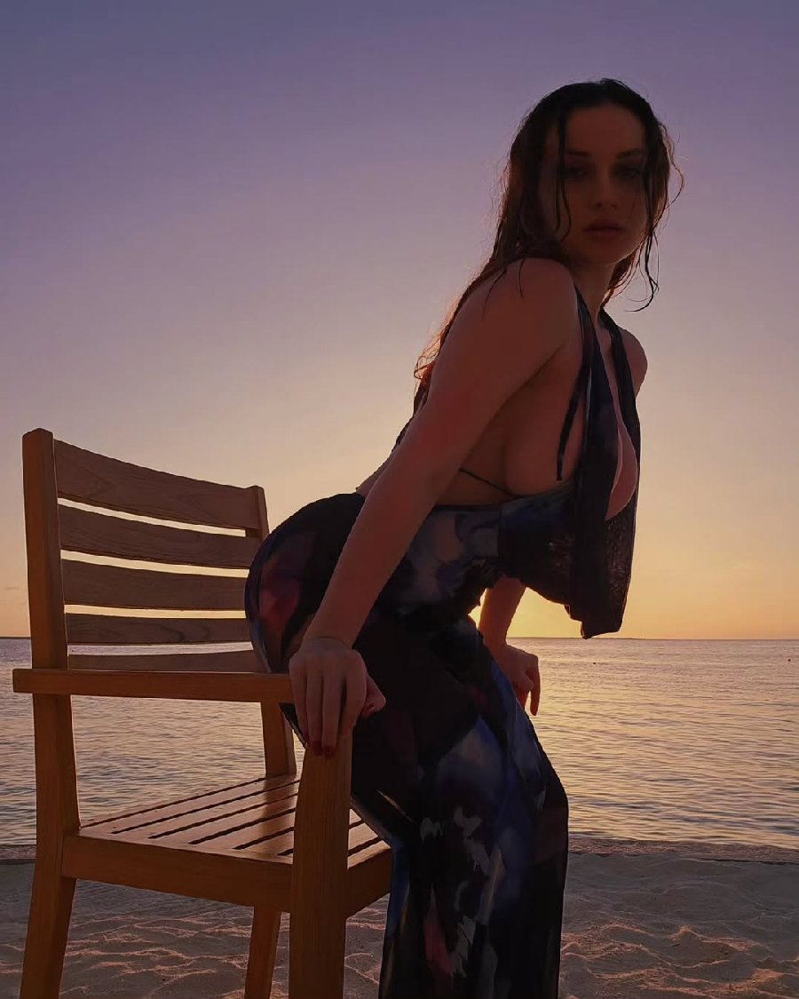 Sexy girl Miranda Faith nude in Lviv