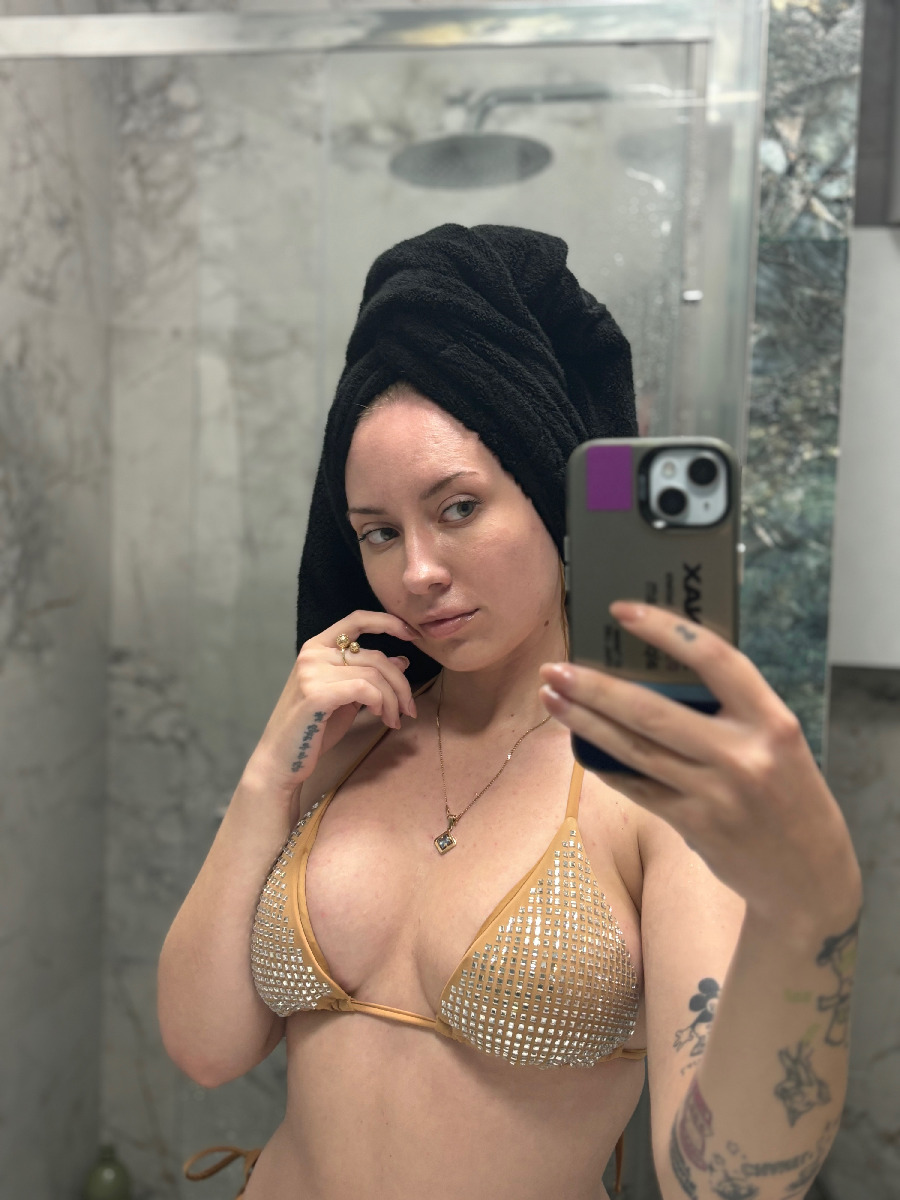 Nude girl KateV in Lviv