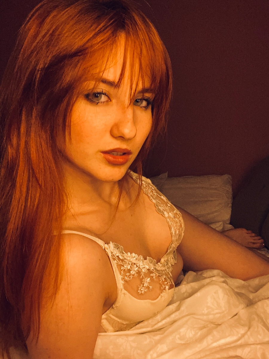 A playful frame from Nata — online in Lviv