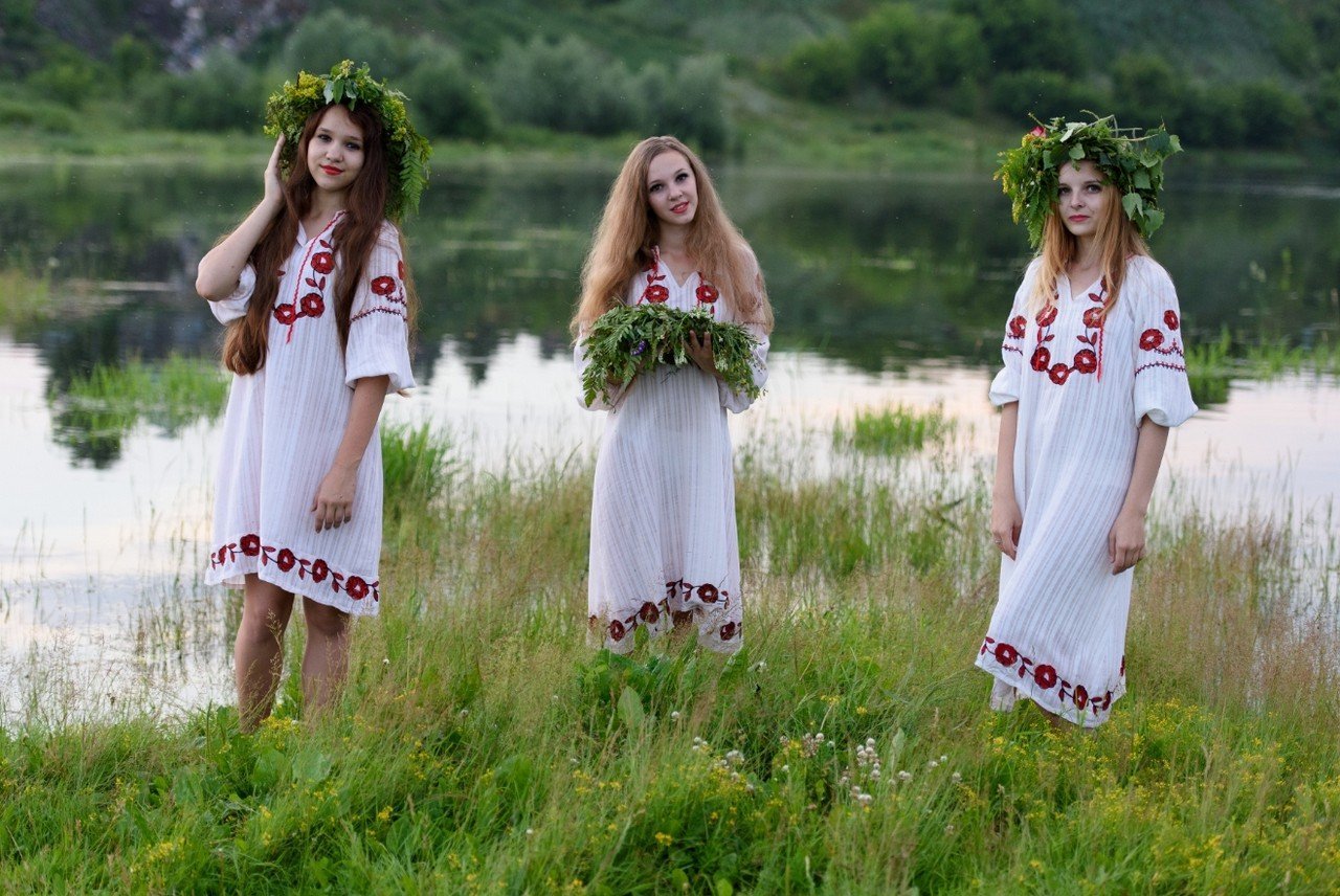 Slavic women in Lviv