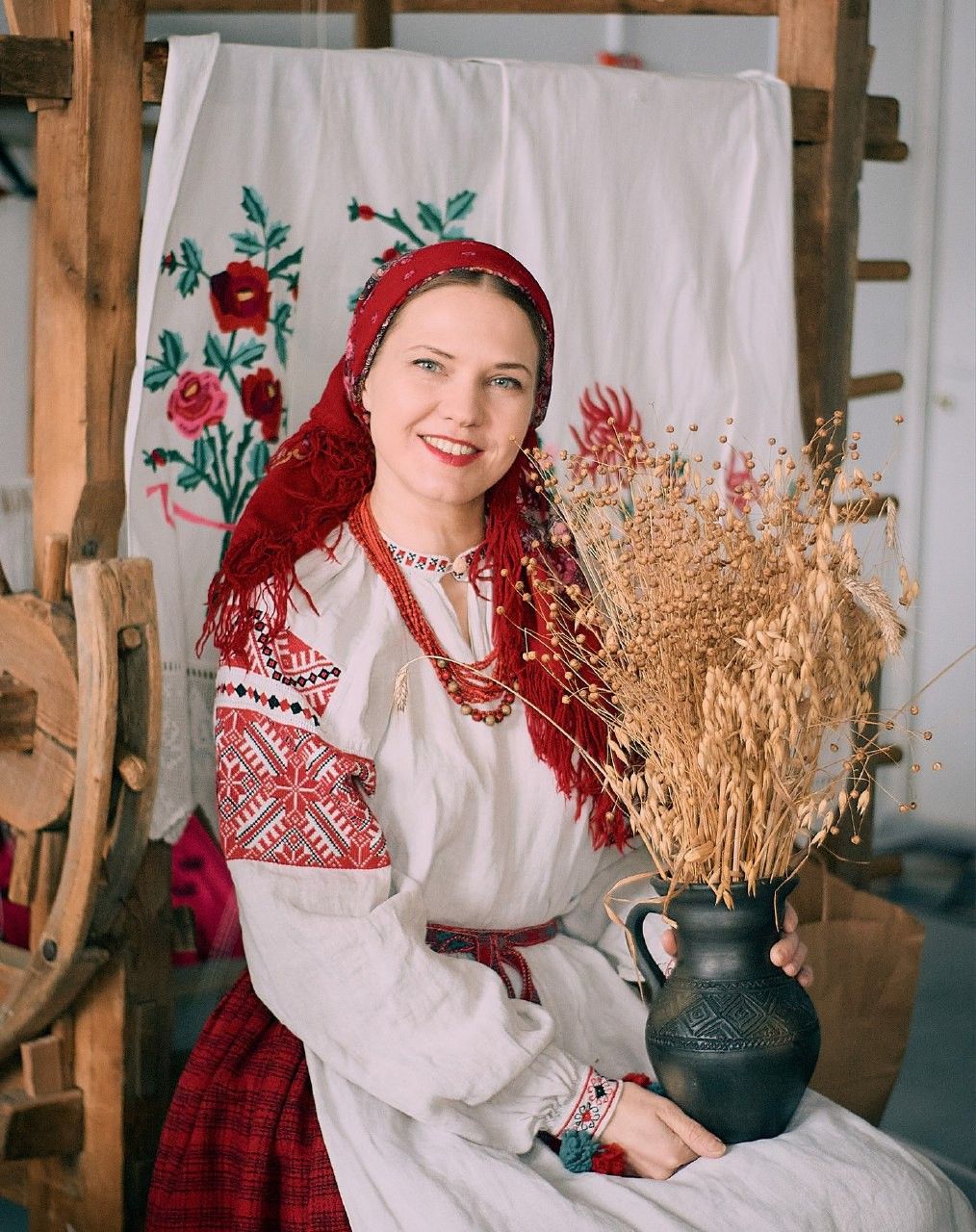 Women in Slavic costumes in Lviv